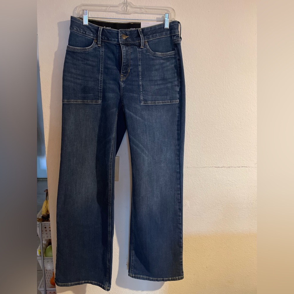 CALLA LILY WASH JEANS BY: LIZ CLAIBORNE SIZE 4